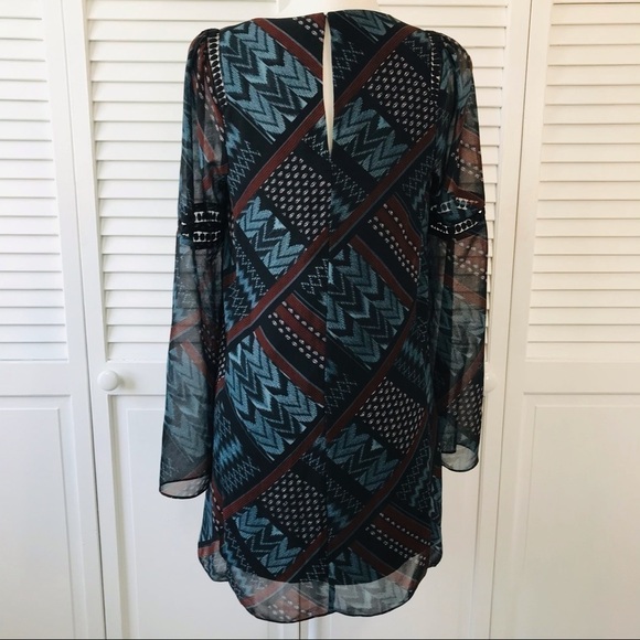 BCBGENERATION Aztec Print Sheer long Sleeve Tunic Size XS - Picture 4 of 7